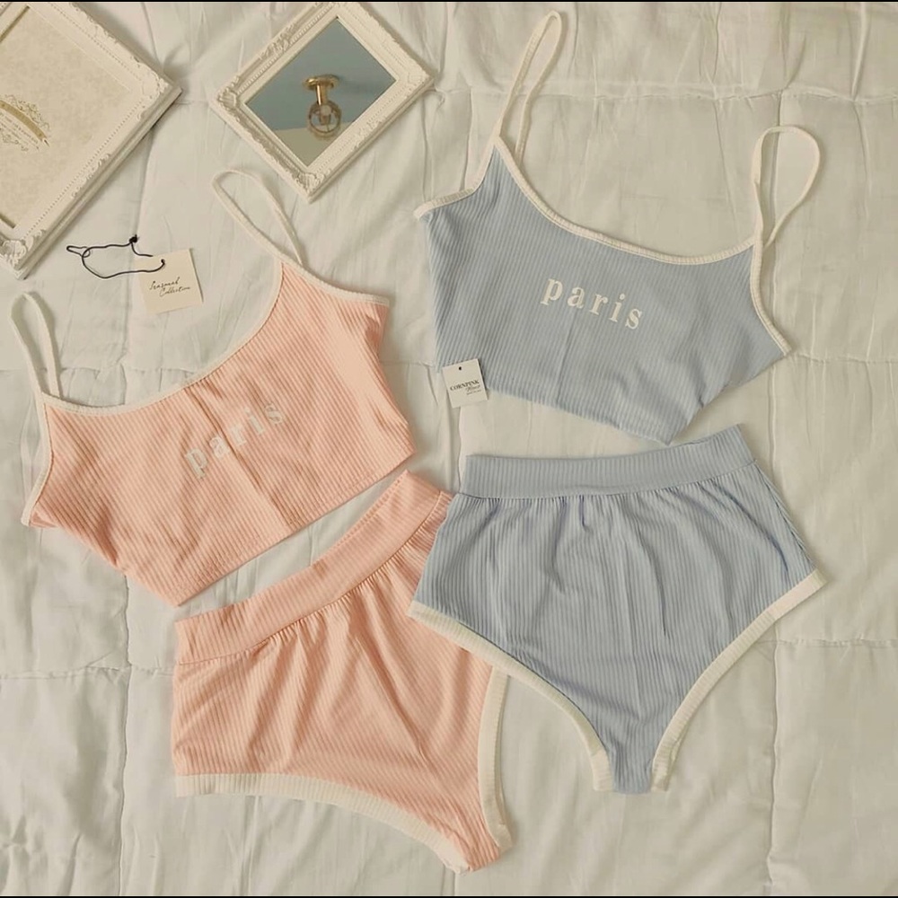 Pastel two pieces set